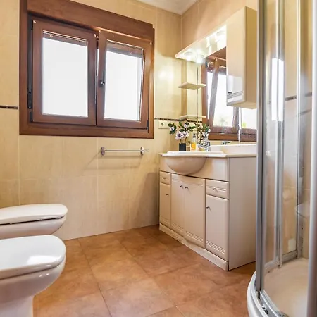 Apartamentos Privados Con Jardin Y Barbacoa Compartida En Laredo Exterior foto
