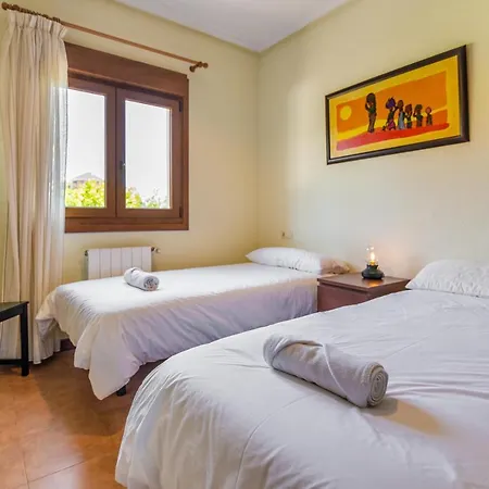 Apartamentos Privados Con Jardin Y Barbacoa Compartida En Laredo Exterior foto